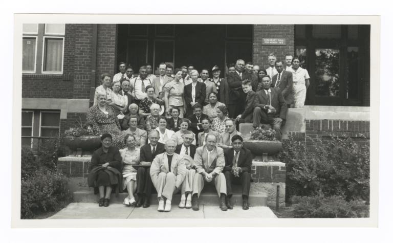 Group in front of Kingsbury Hall for Women