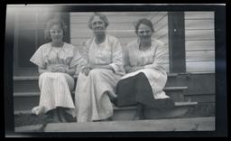 Baptist Missionaries, Miss Boynton, Miss Garness and a Visitor, Puite Indian Mission, Fallon, Nevada