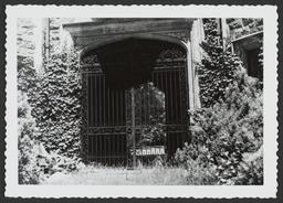 Ward Manor Gate