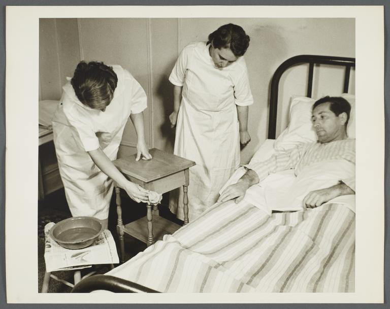 Nurses' Family Health Series: Tuberculosis Album -- Meticulous Cleaning of Patient's Room